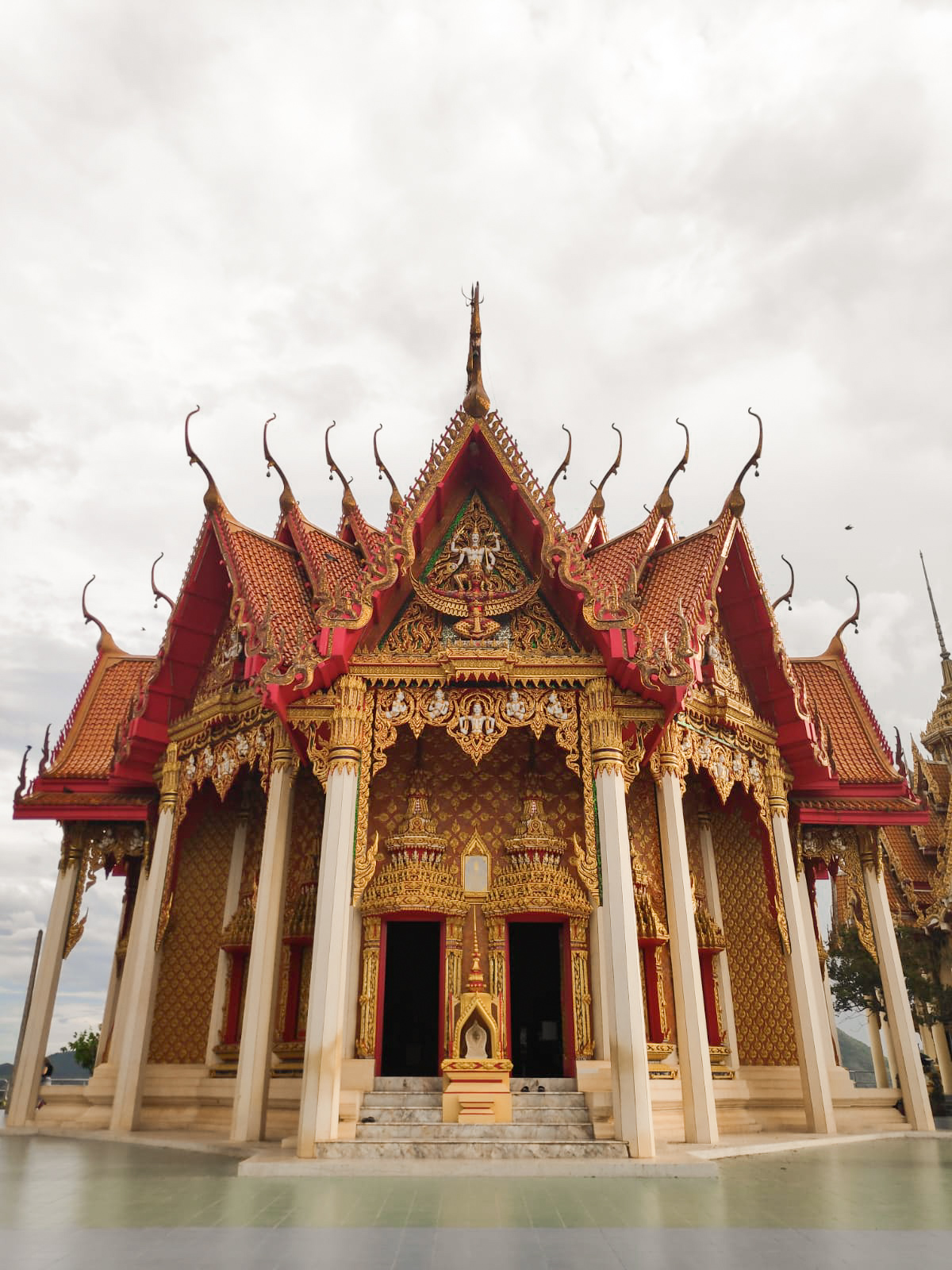 Wat-Tham-Suea-Kanchanaburi-Thailand